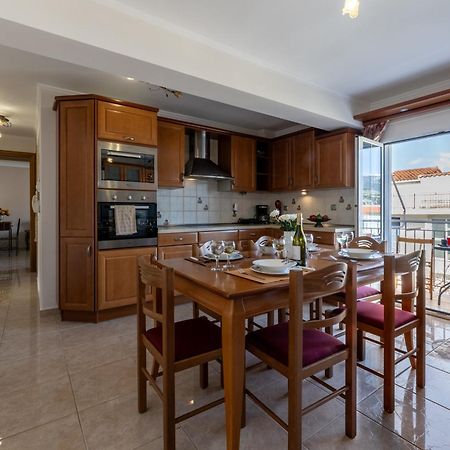 Pavlos Apartments Аргостолион Екстериор снимка