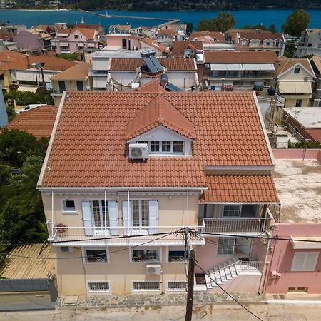 Pavlos Apartments Аргостолион Екстериор снимка