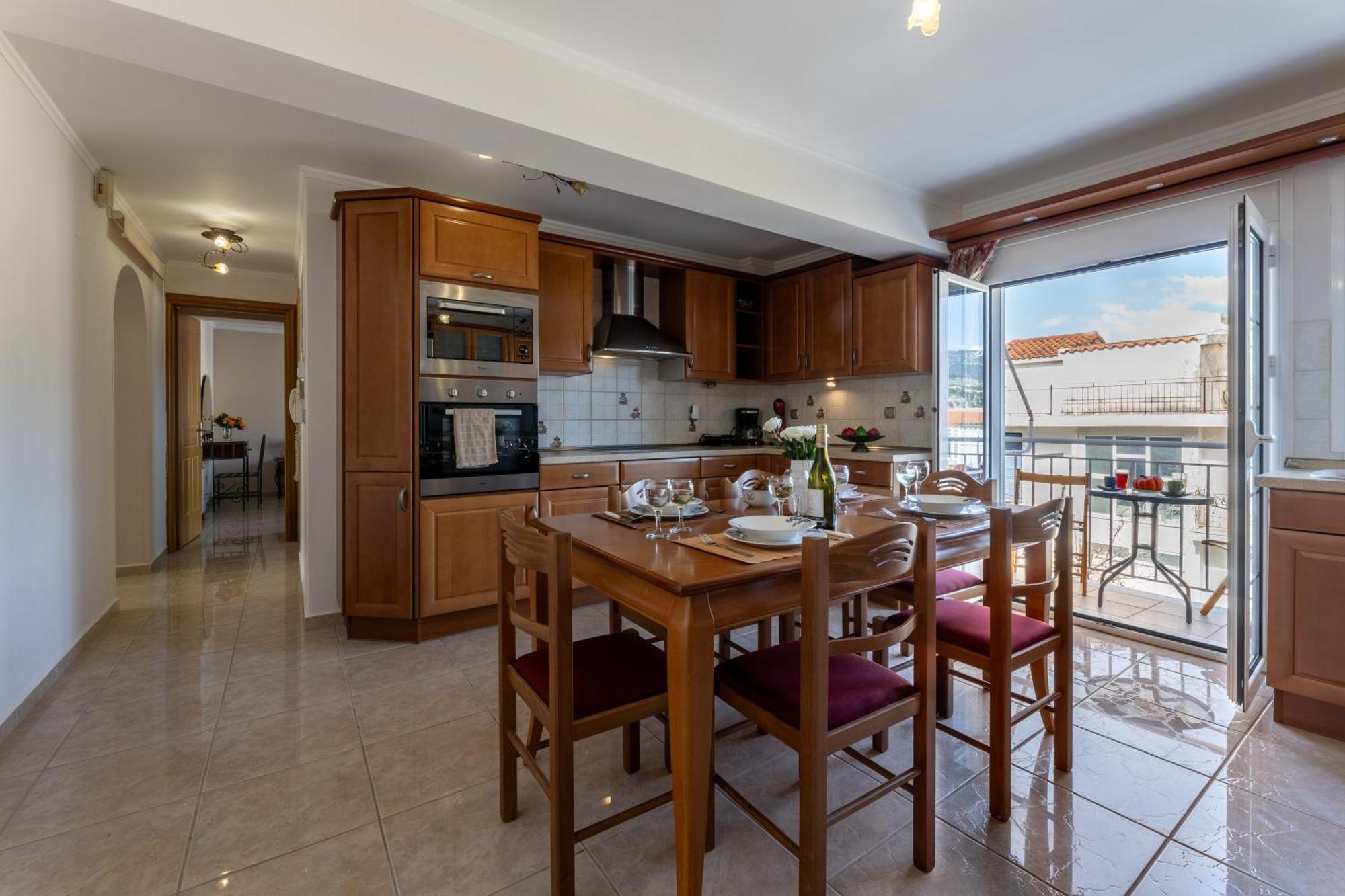 Pavlos Apartments Аргостолион Екстериор снимка