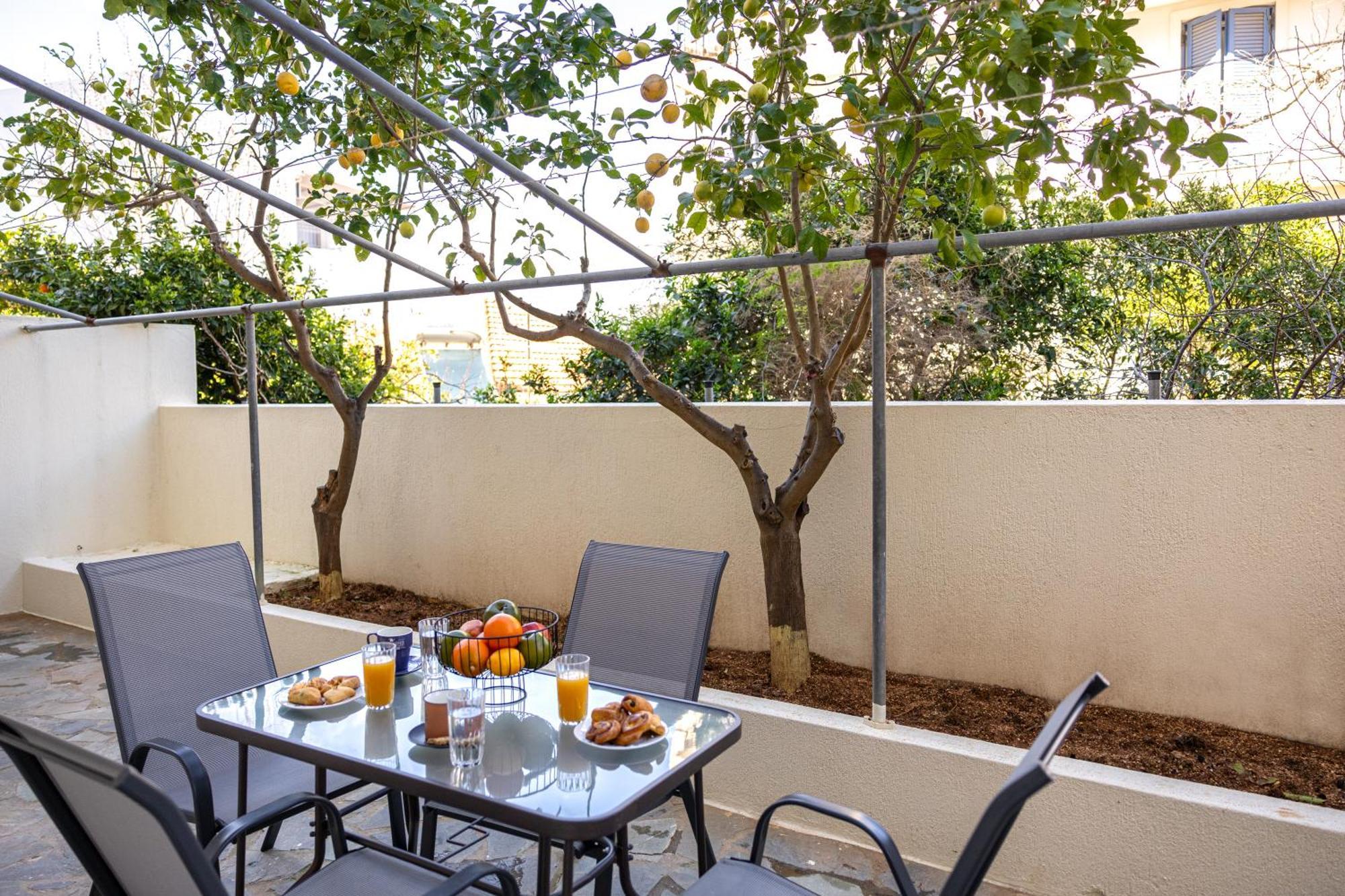 Pavlos Apartments Аргостолион Екстериор снимка