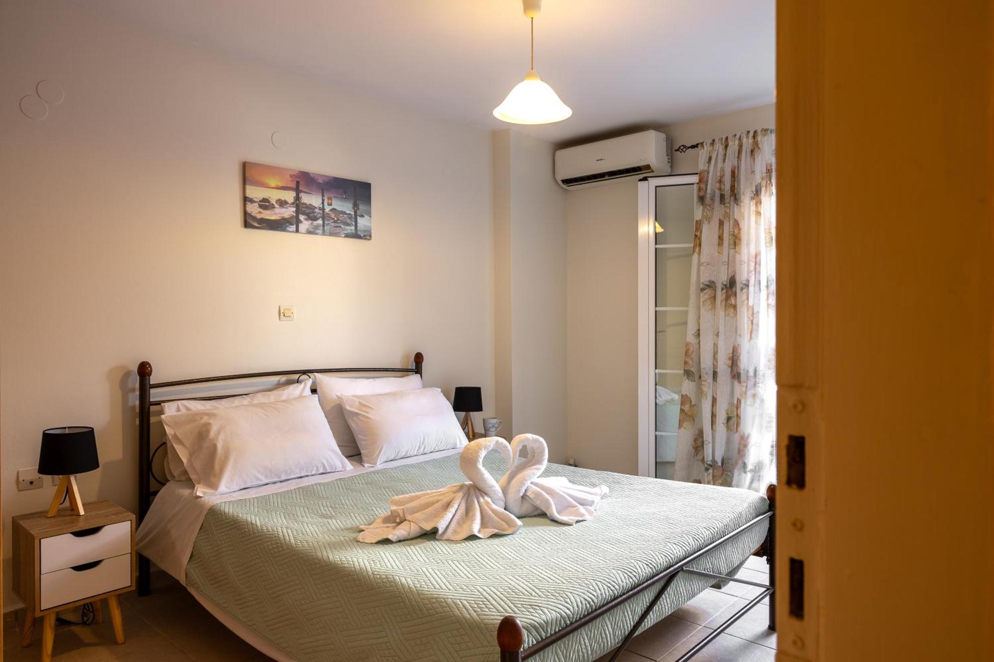 Pavlos Apartments Аргостолион Екстериор снимка