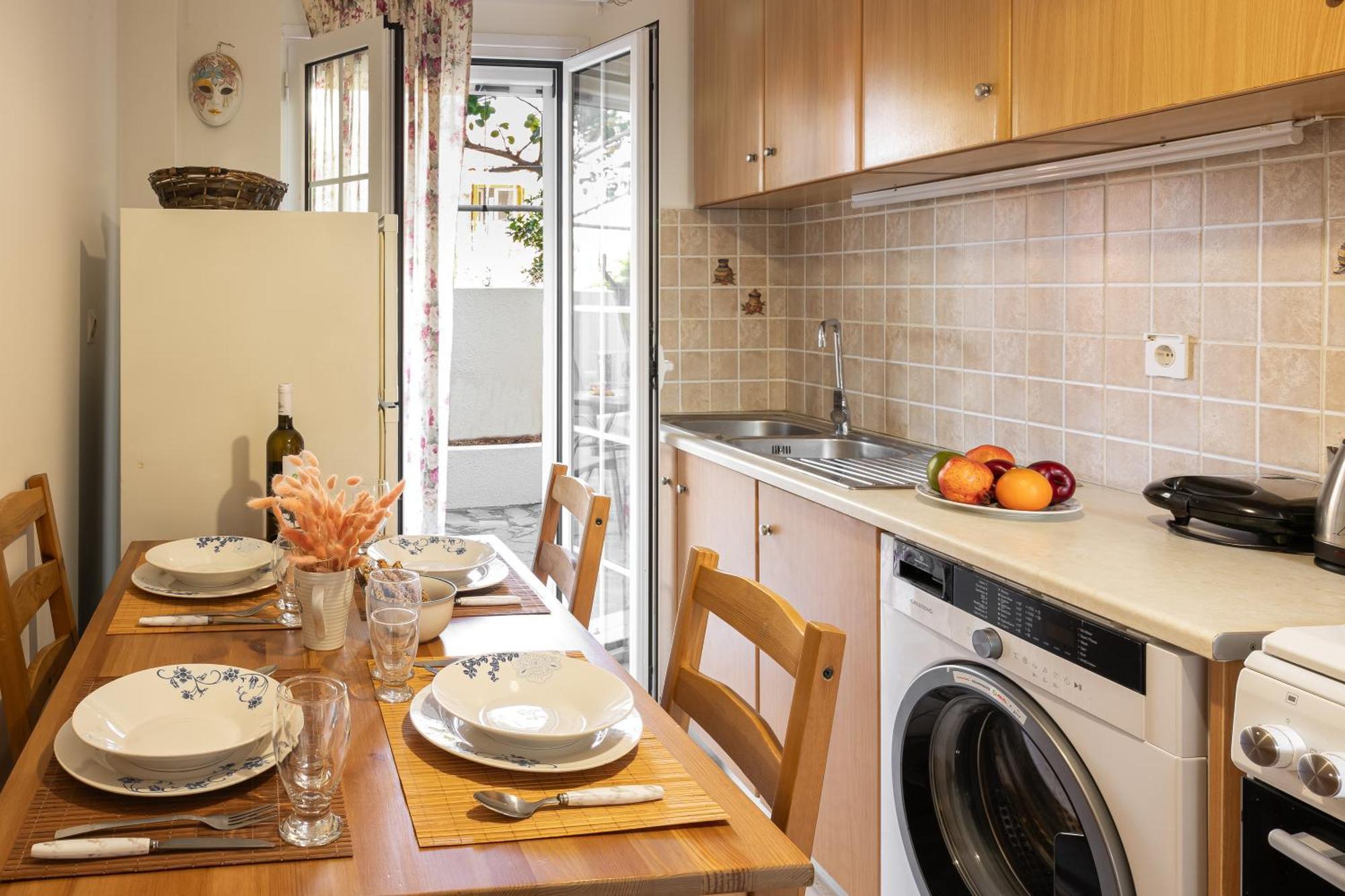 Pavlos Apartments Аргостолион Екстериор снимка