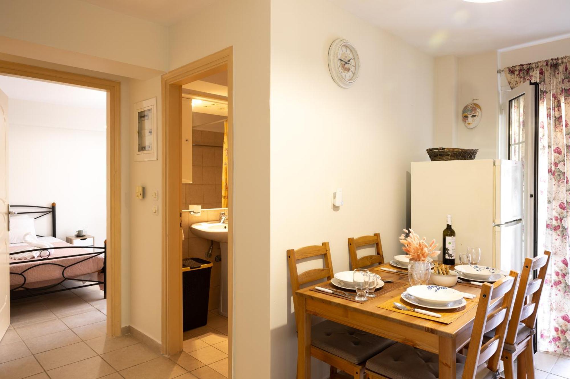 Pavlos Apartments Аргостолион Екстериор снимка