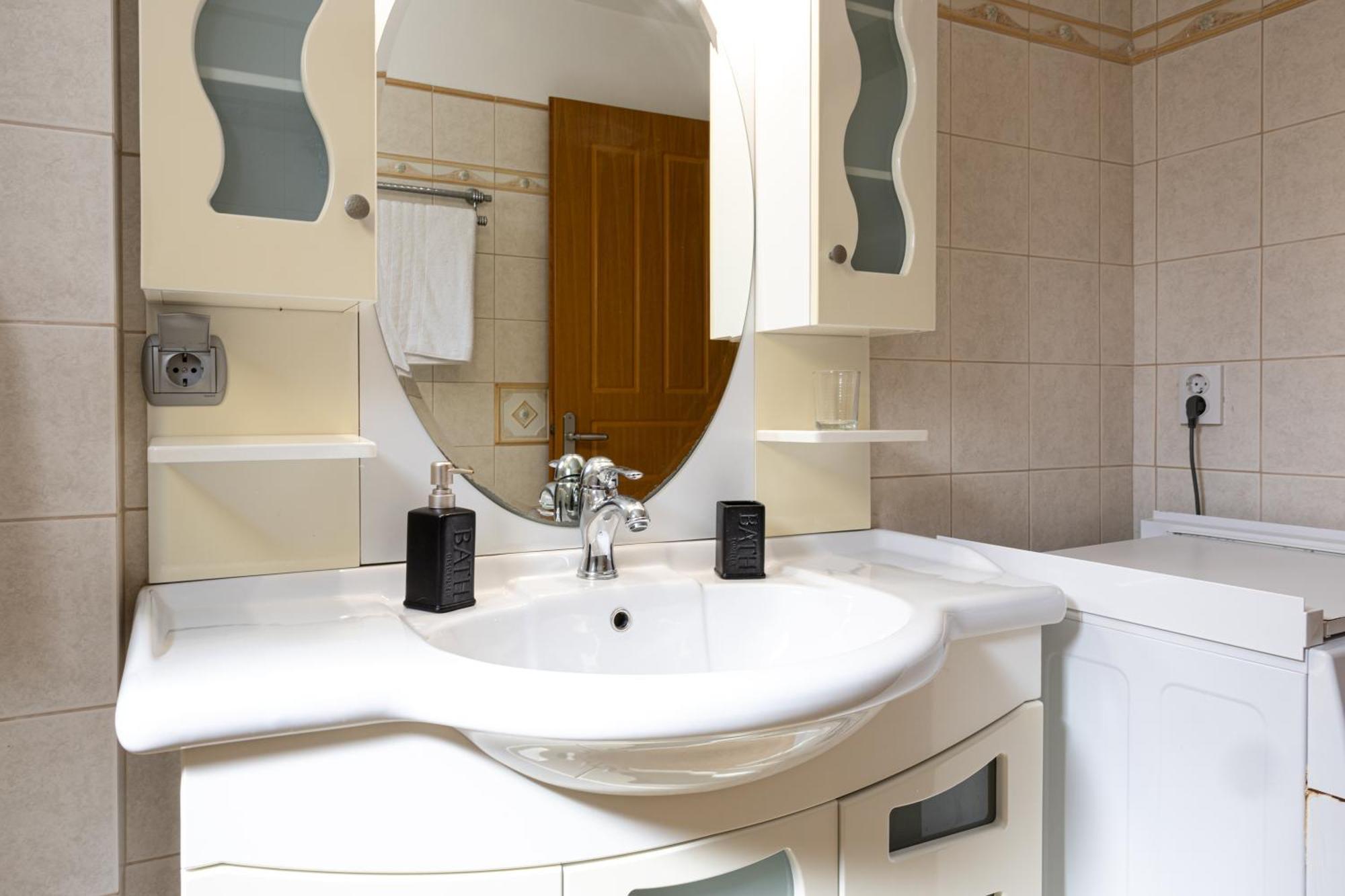 Pavlos Apartments Аргостолион Екстериор снимка
