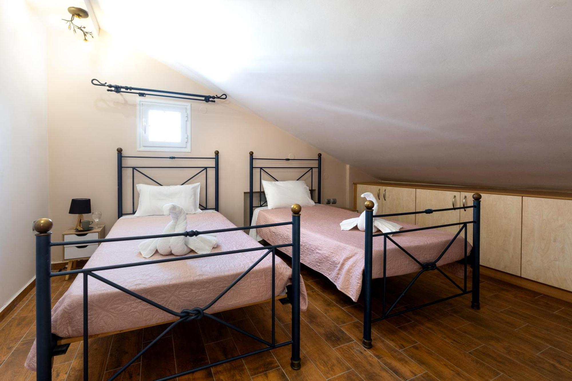 Pavlos Apartments Аргостолион Екстериор снимка
